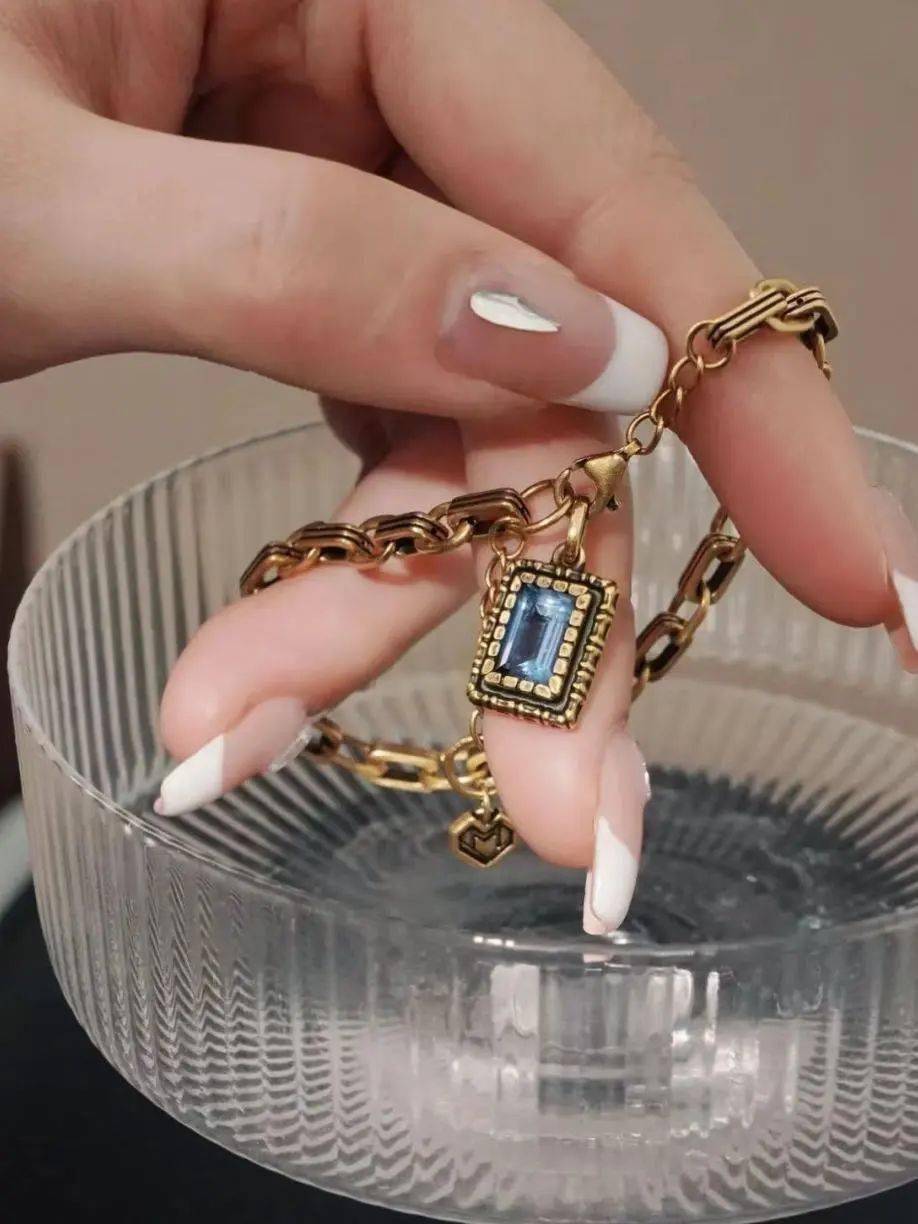 足金3d工藝值得買嗎_足金掛墜3d工藝是黃金嗎_足金飾品3d金工藝